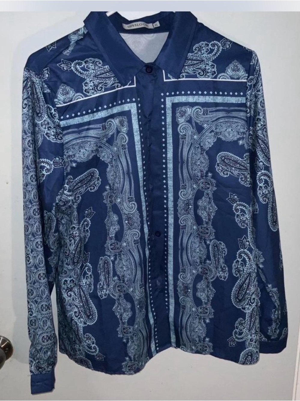 MISSLOOK Women’s Navy Blue Paisley Print Button-Up Shirt